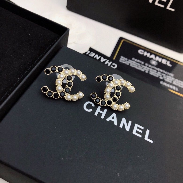 Ch**el earrings